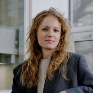 stefanie-hessler-thumbnail