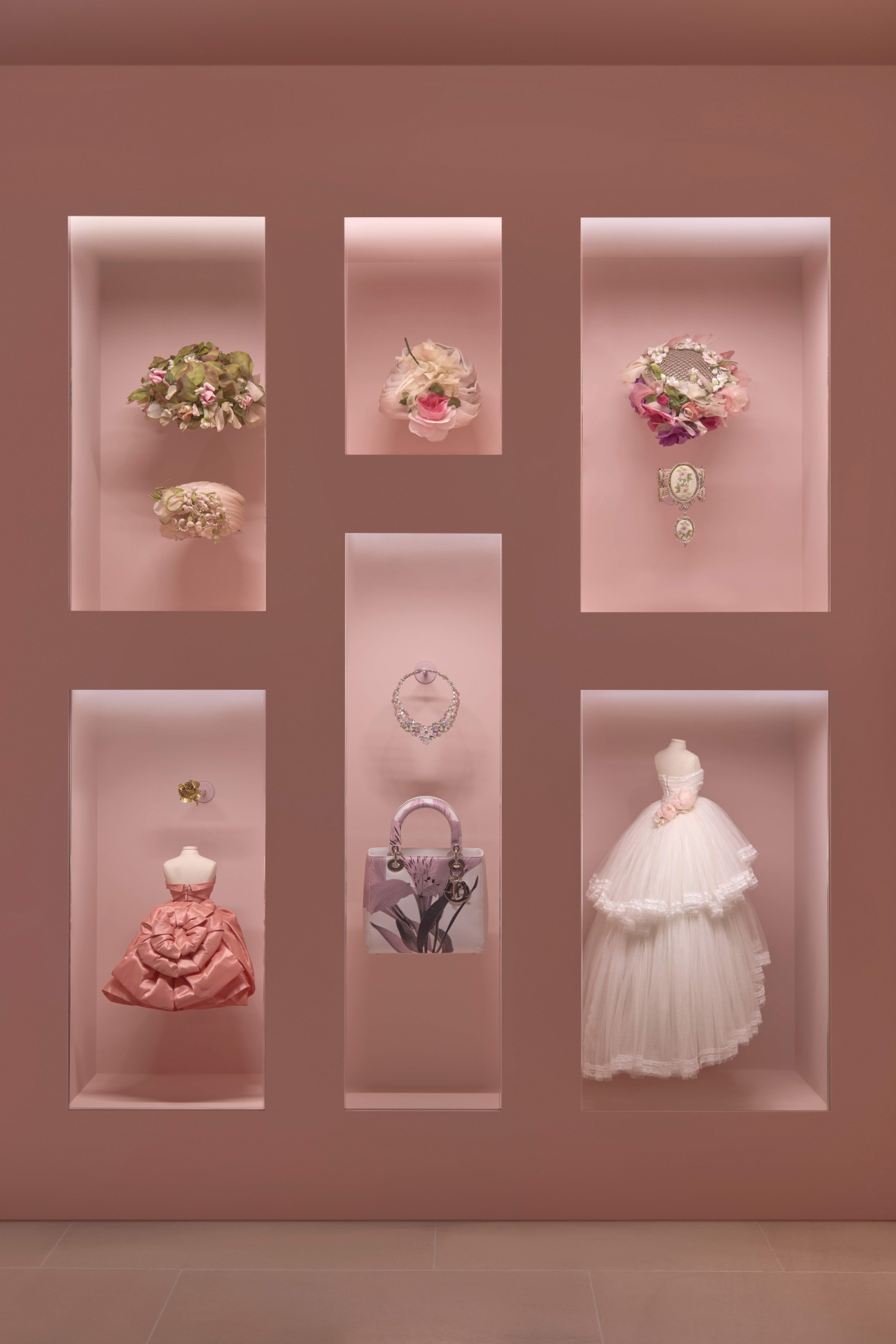 exhibition-dior-lacoste