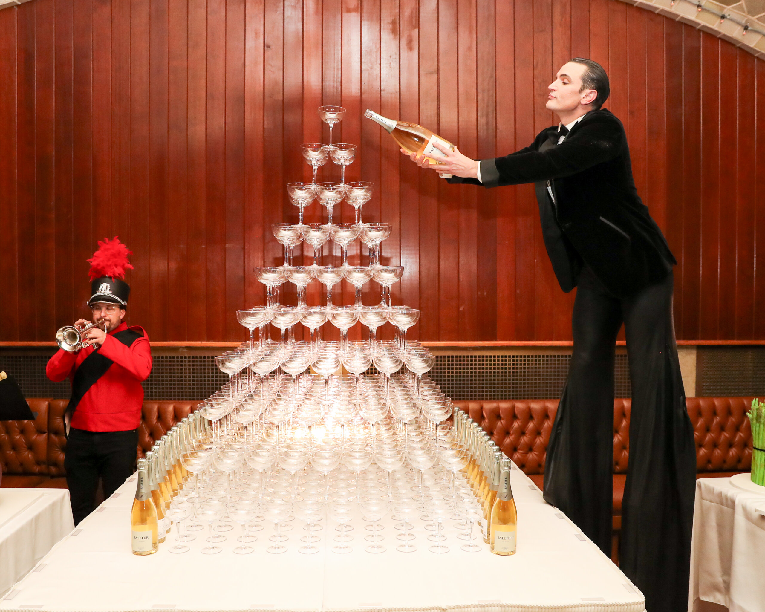 champagne-tower-lallier