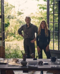 Stephen-Alesch-and-Robin-Standefer-photographed-by-Cass-Bird
