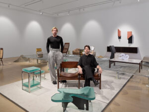 Lightness and Tension, Installation