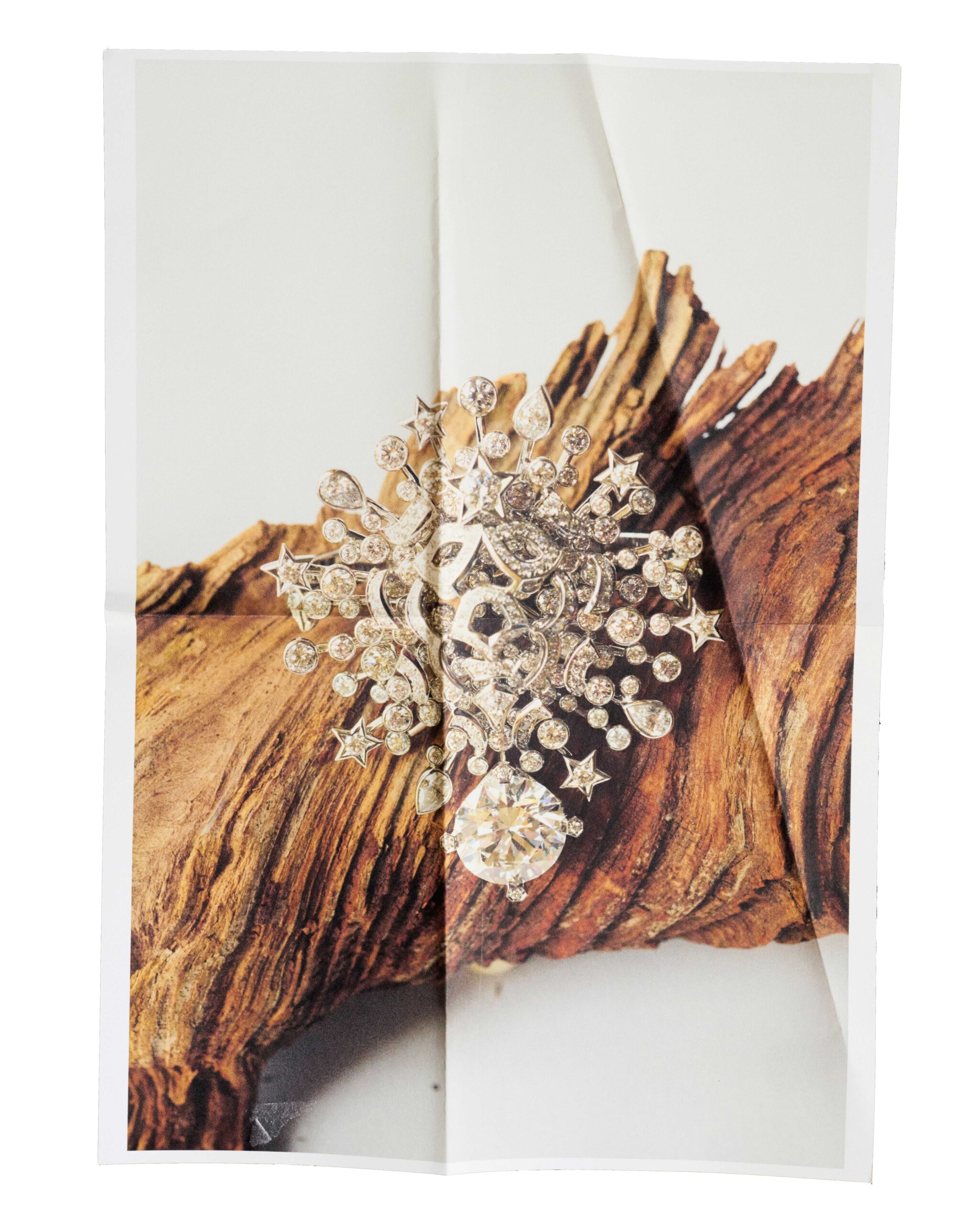 Strong as a Lion ring. 18k white gold, diamonds, 1 brilliant-cut diamond.