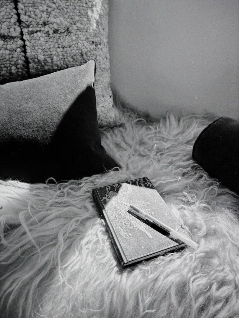 Haley Lu Richardson, I'm Sad and Horny