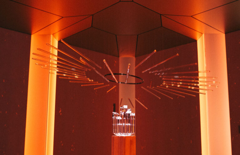 perfume-sculpture-of-the-invisible