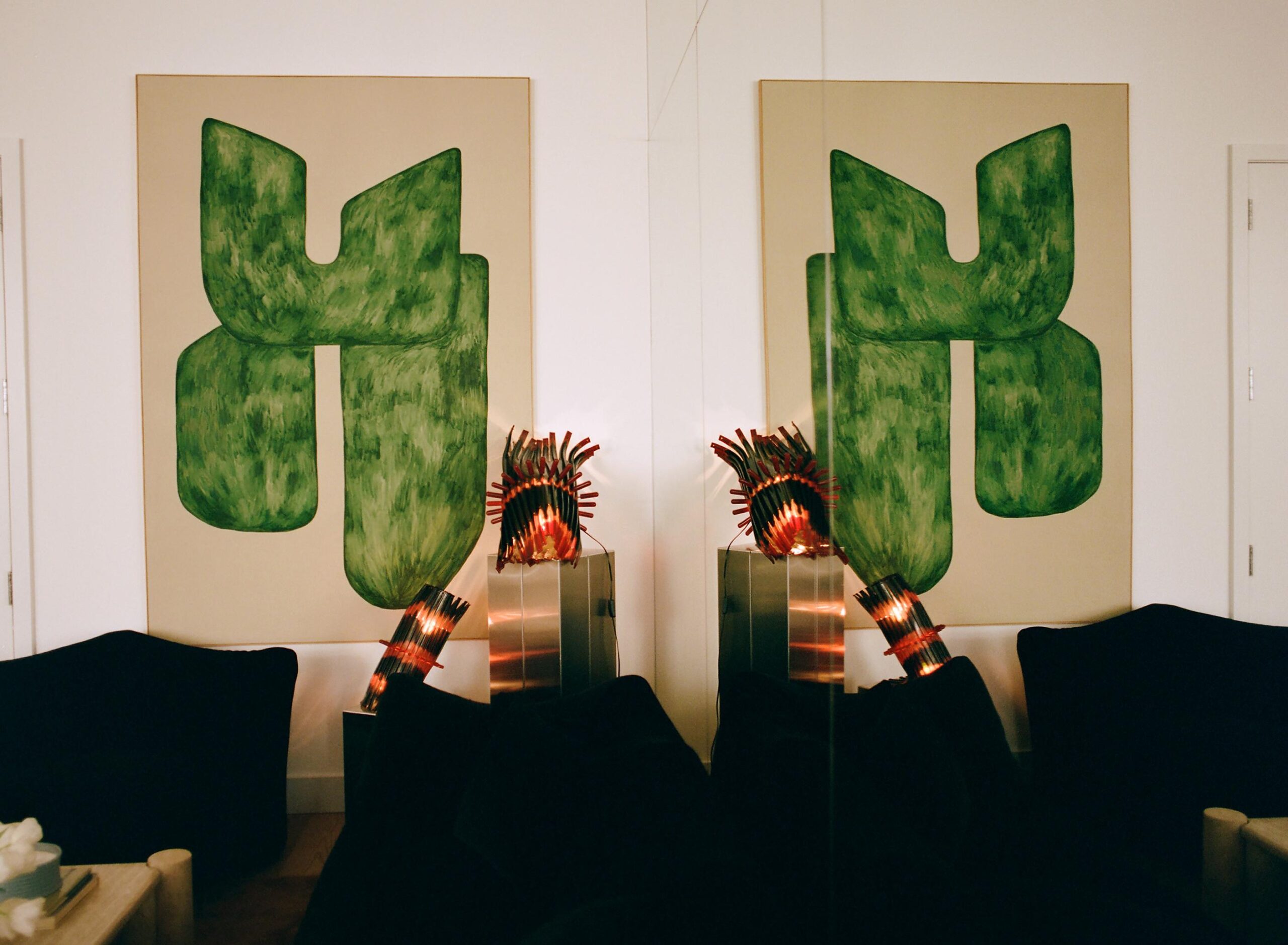 Virginie Hatcher, La negresse et Le règne végétal, Gaetano Pesce, Alda table lamp</em 2003 shot by photographer Shana Jade Trajanoska