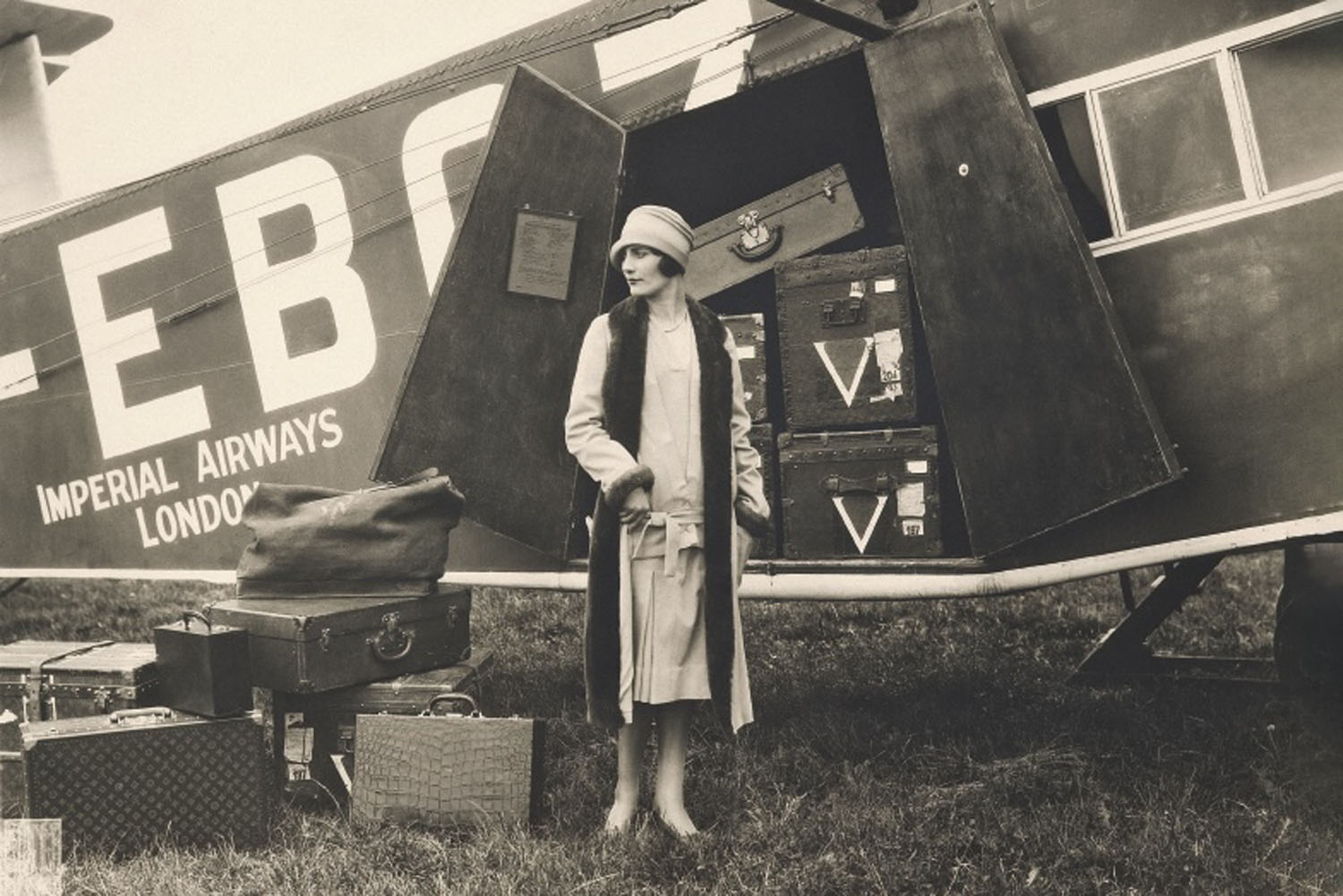 Le Voyage en avion (Air Travel), by American photographer Thérèse Bonney, circa 1927
