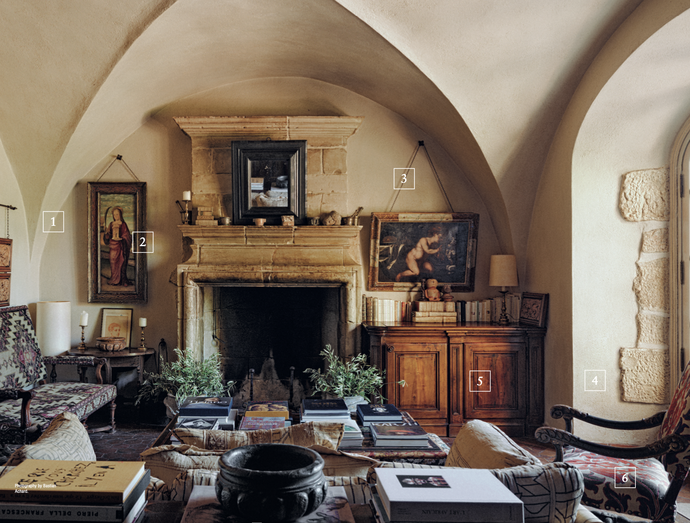 The library at La Cavalarie, all photography by Bastian Achard and courtesy of Feilders and Ungaro