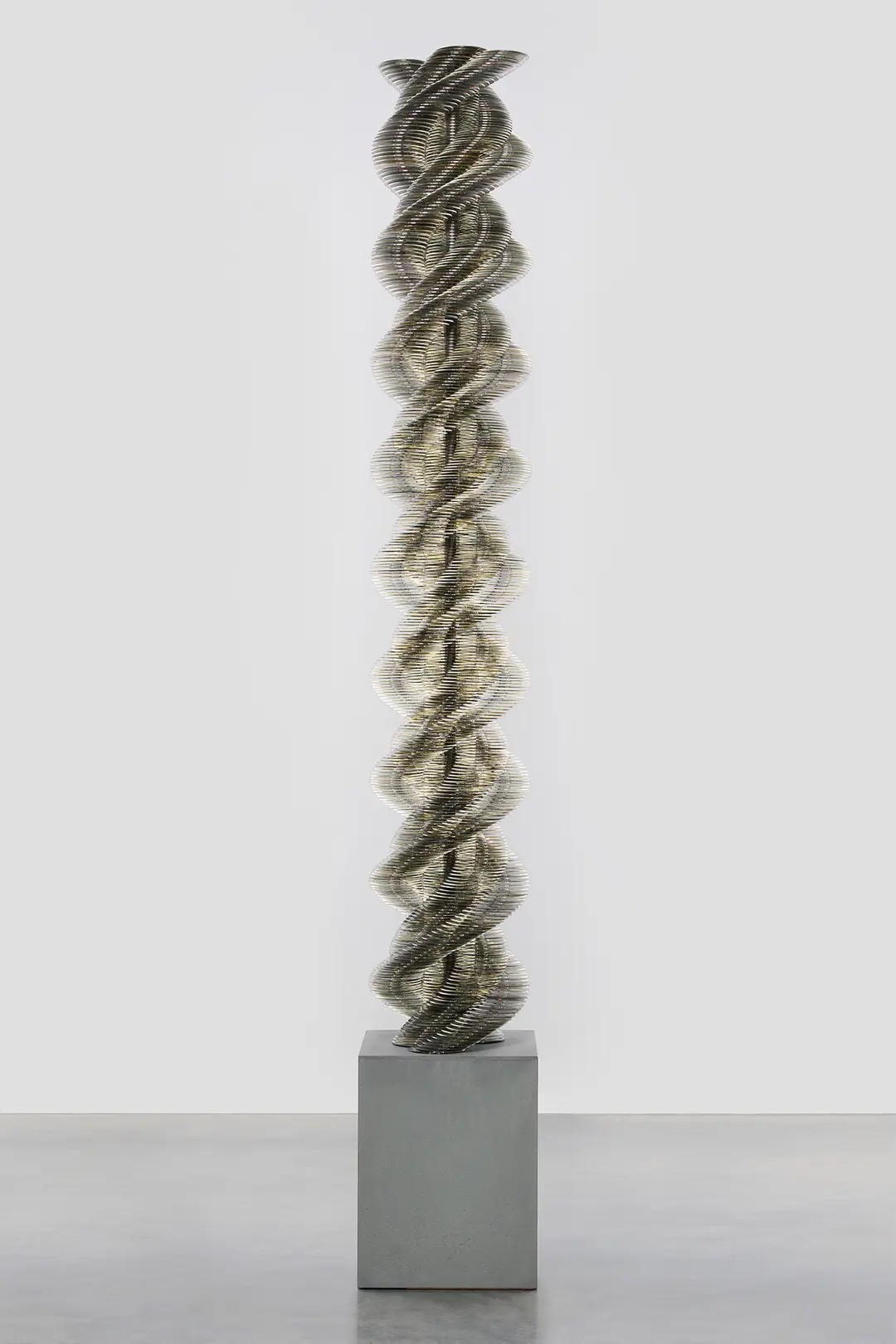 Tara Donovan artwork Stratagem II, 2024