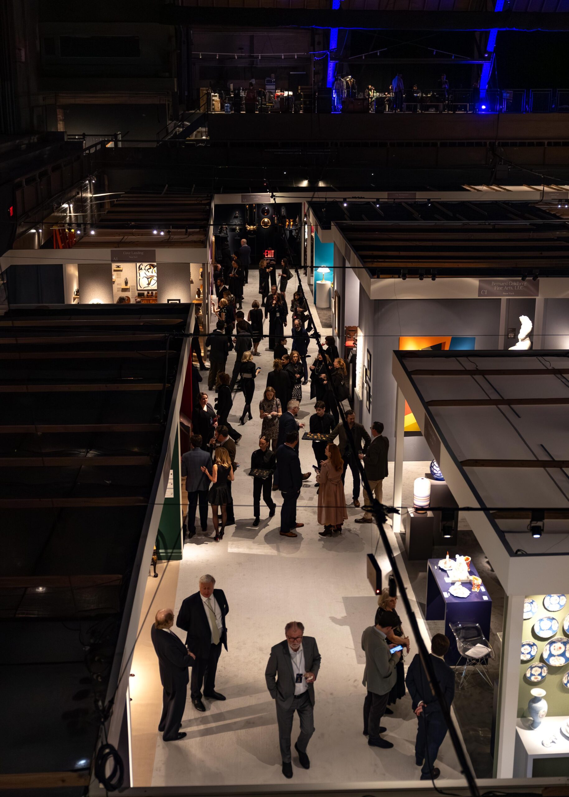 The Winter Show, concourse