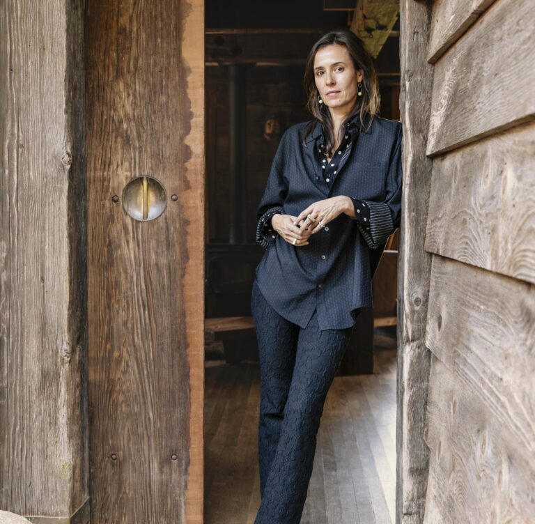 Portrait of Mariah Neilson by photographer Alanna Hale.