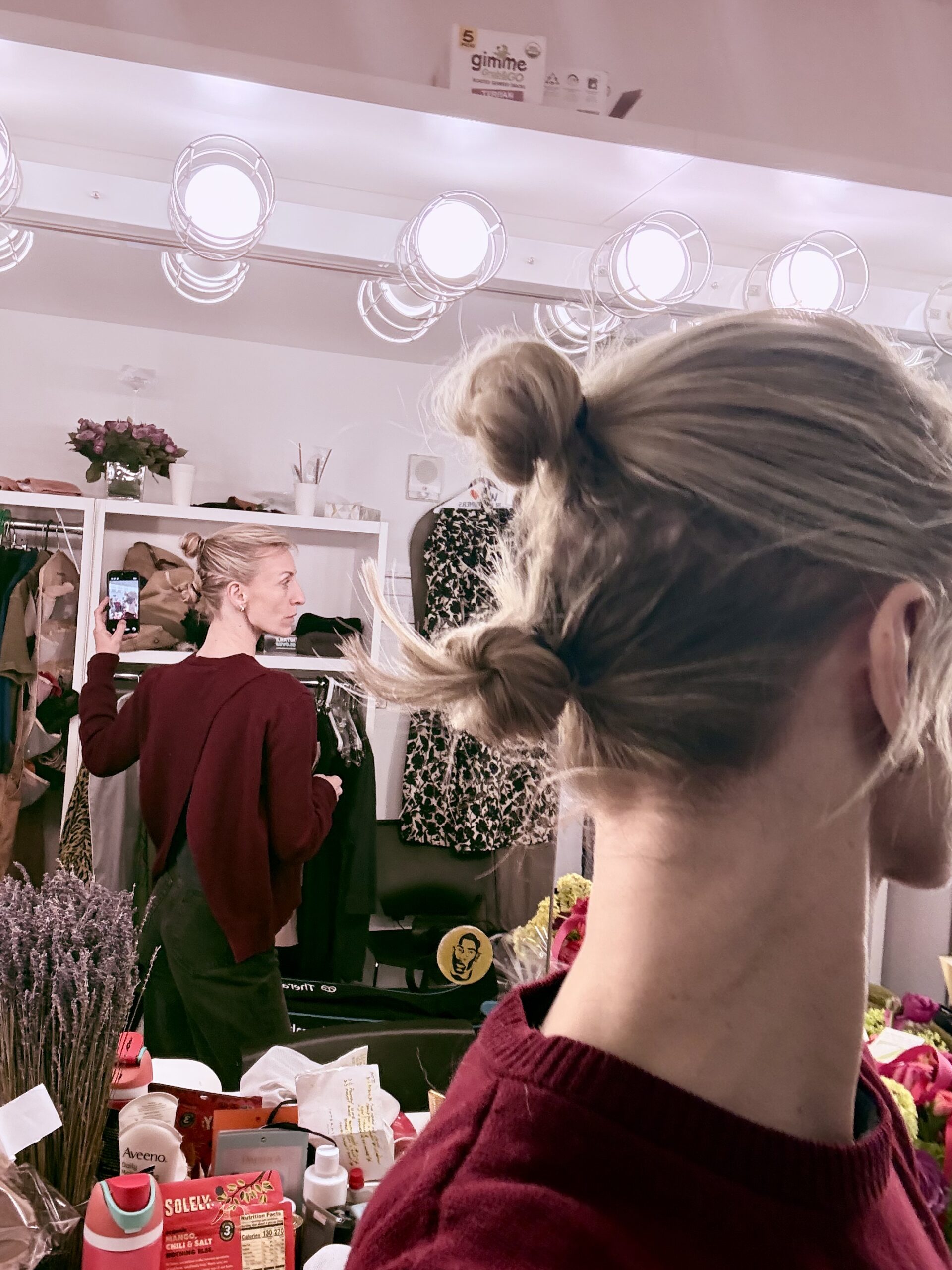 Mickey Sumner's hair