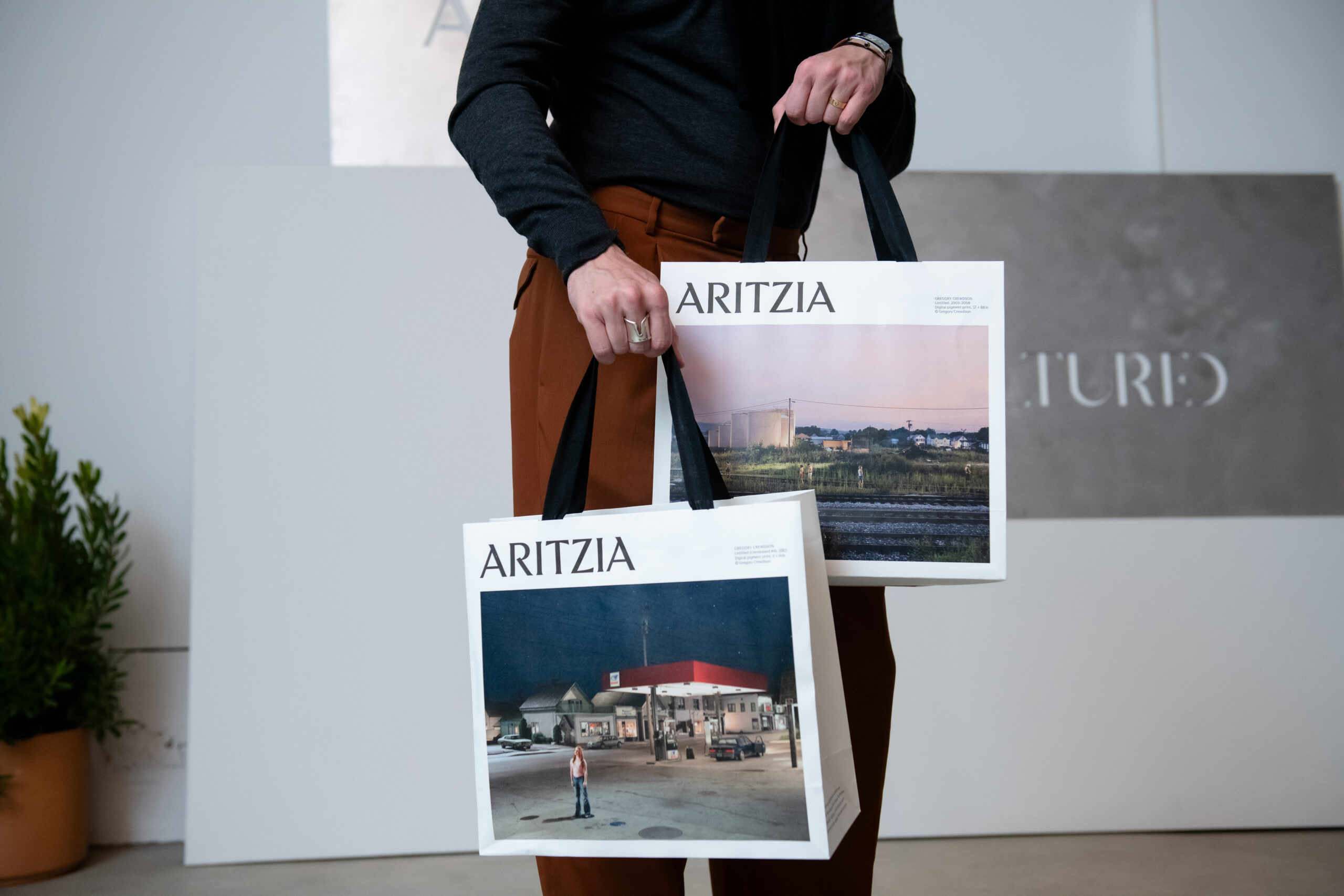 Aritzia and CULTURED Magazine Host Dinner Celebrating the Work of Gregory Crewdson