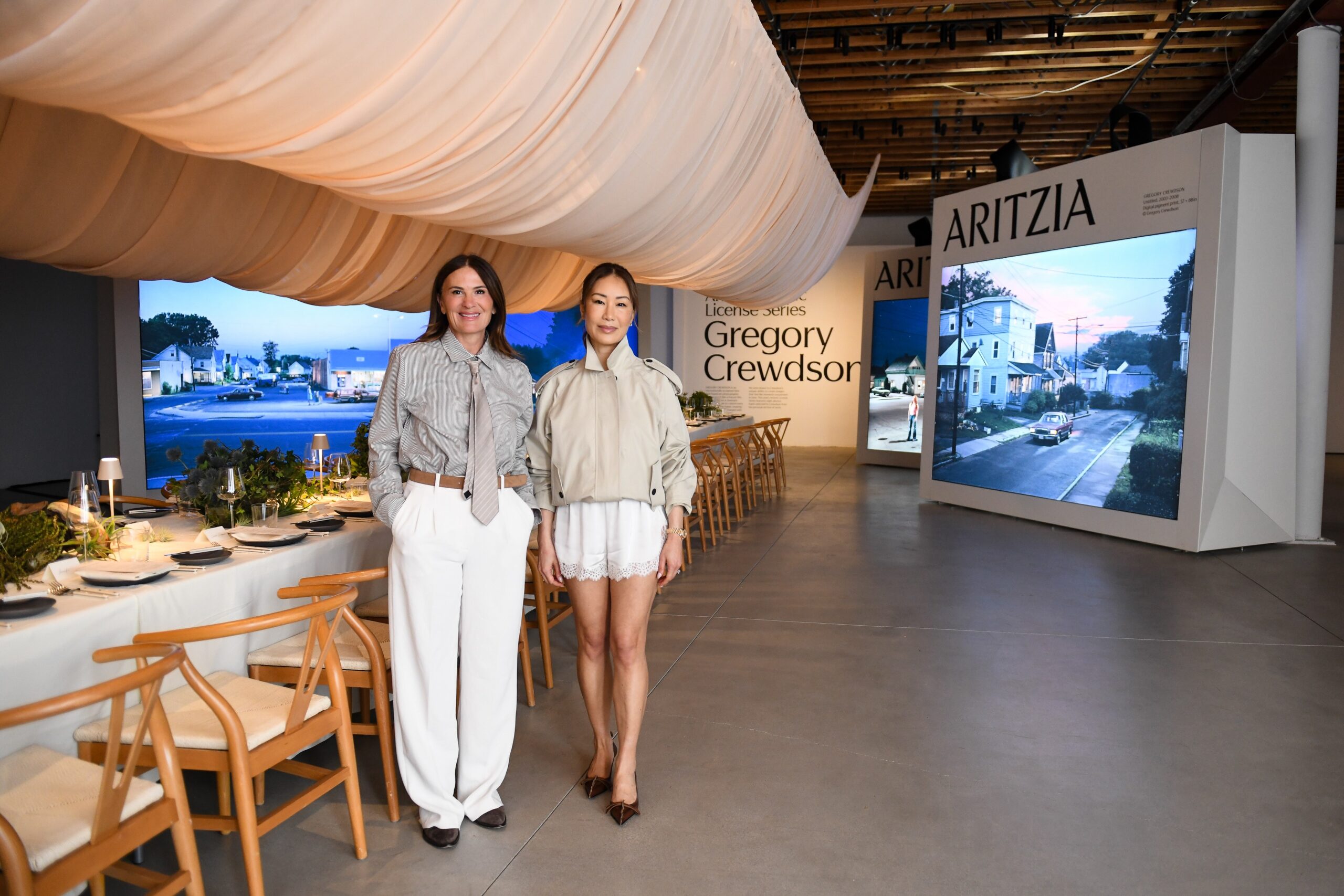 aritzia-los-angeles-dinner Sarah Harrelson and Jennifer Wong pose for a portrait at the Aritzia x CULTURED dinner in Los Angeles