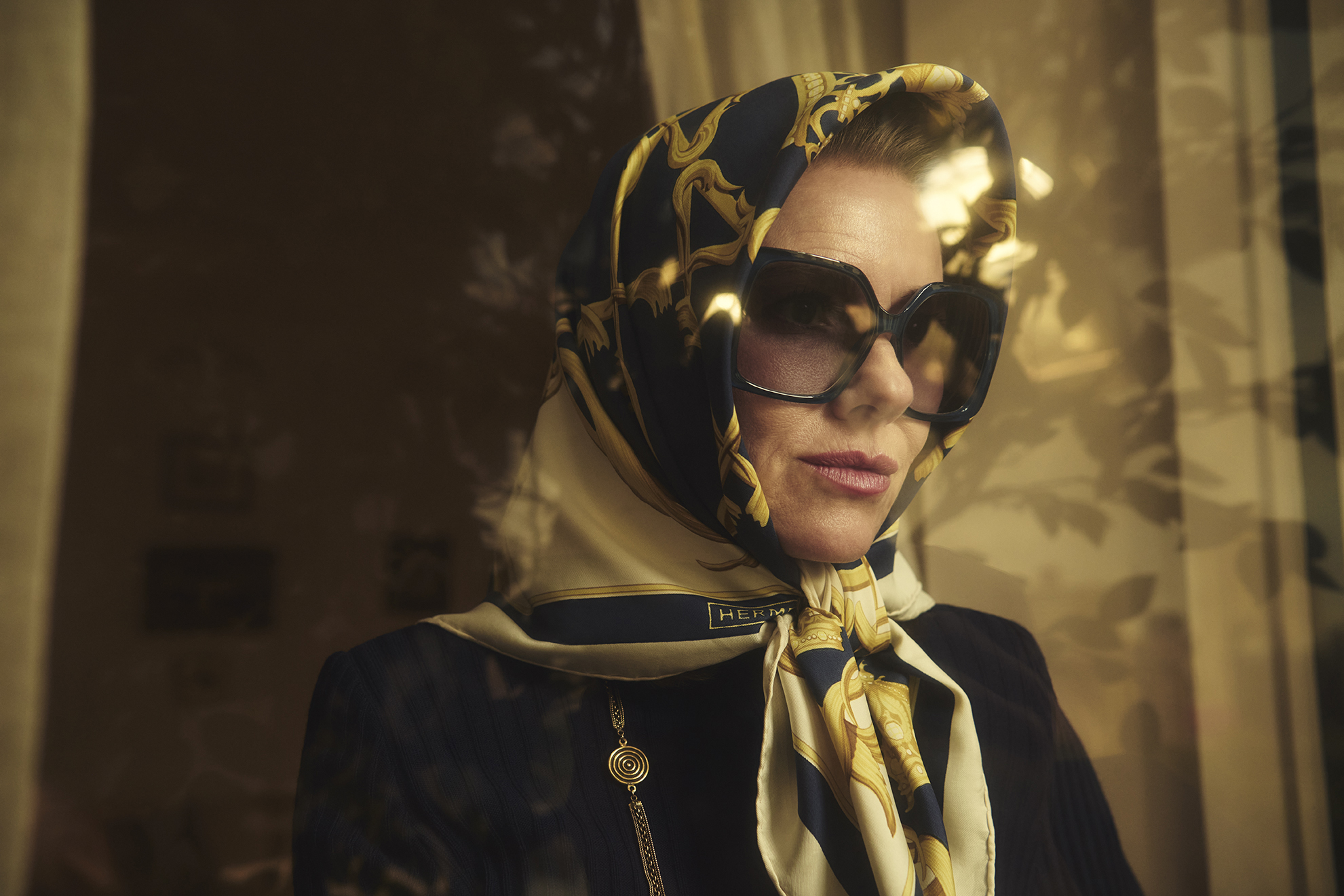 naomi-watts-as-jacqueline-kennedy-in-love-story