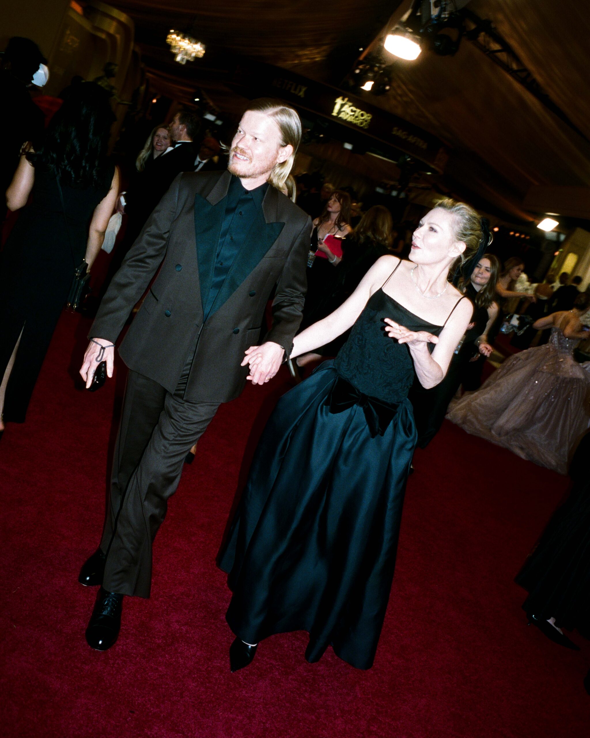 Jesse Plemons and Kirsten Dunst on the Actor Awards red carpet