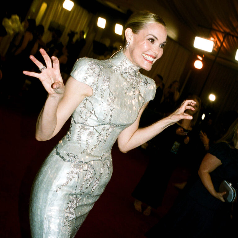 Leslie Bibb on the Actor Awards red carpet