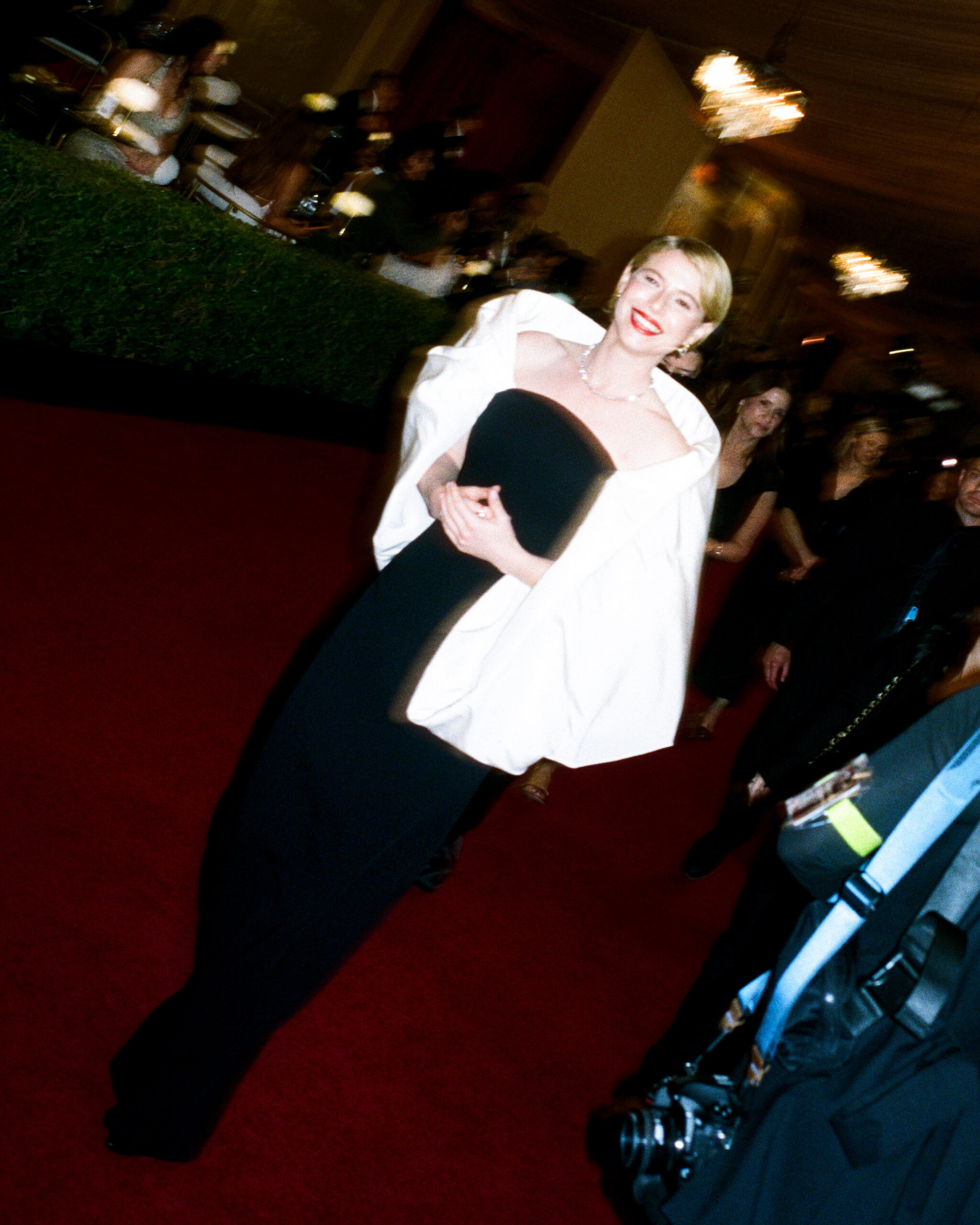 Jessie Buckley on the Actor Awards red carpet