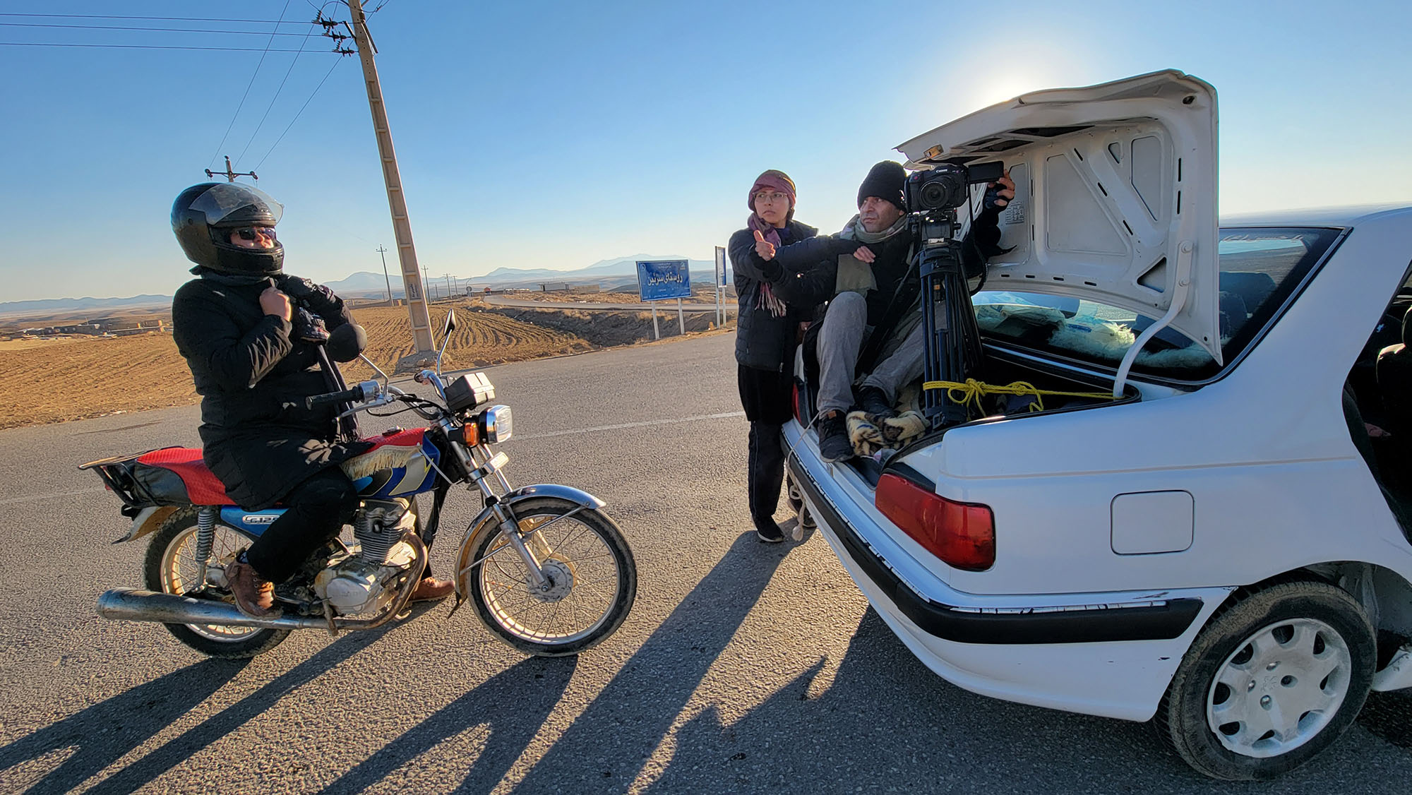 Sara Khaki and Mohammadreza Eyni filming Cutting Through Rocks. 