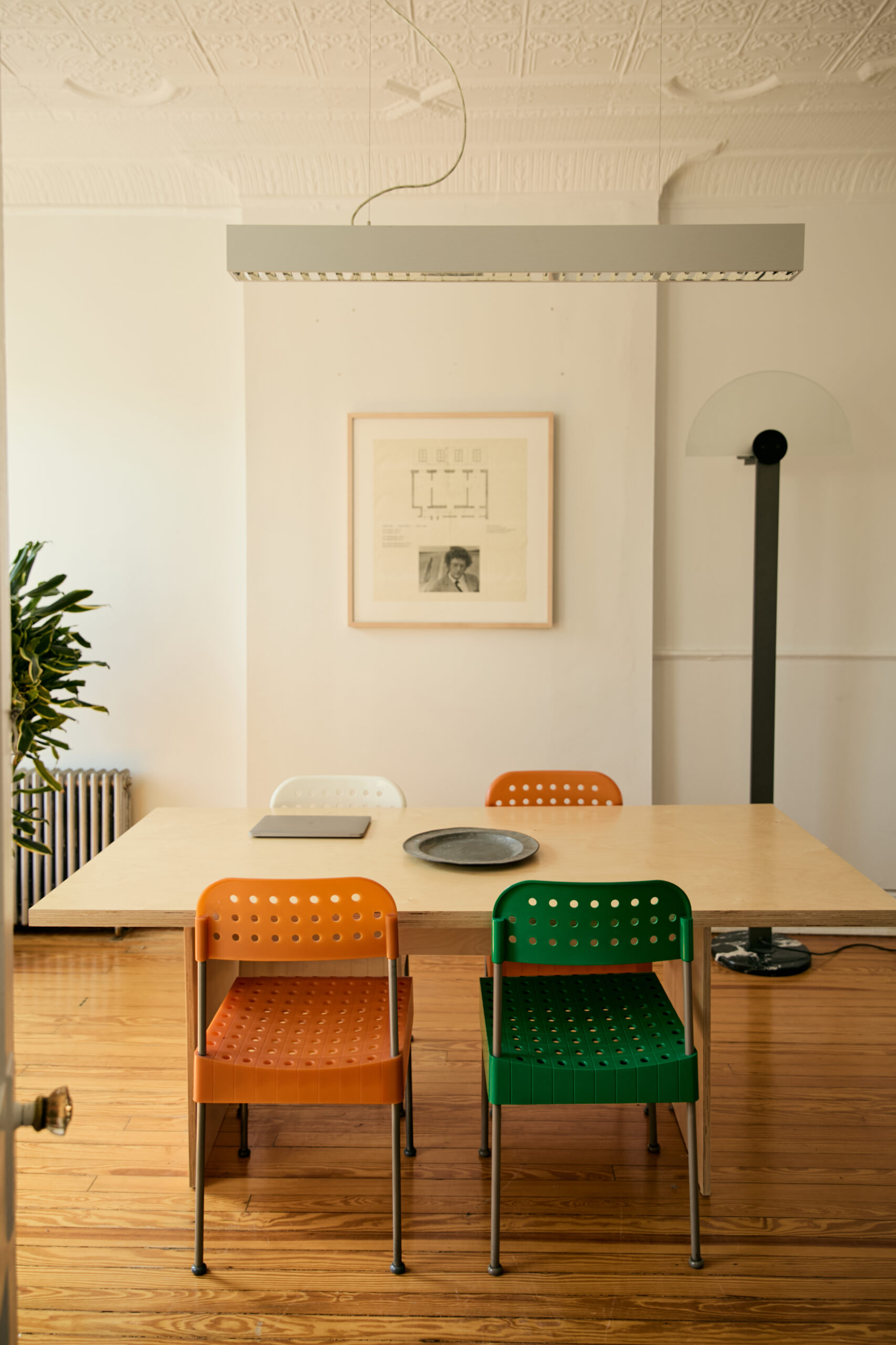 art-collector-questionnaire-geoff-snack-rare-books-design The paper and design object collection of Geoff Snack