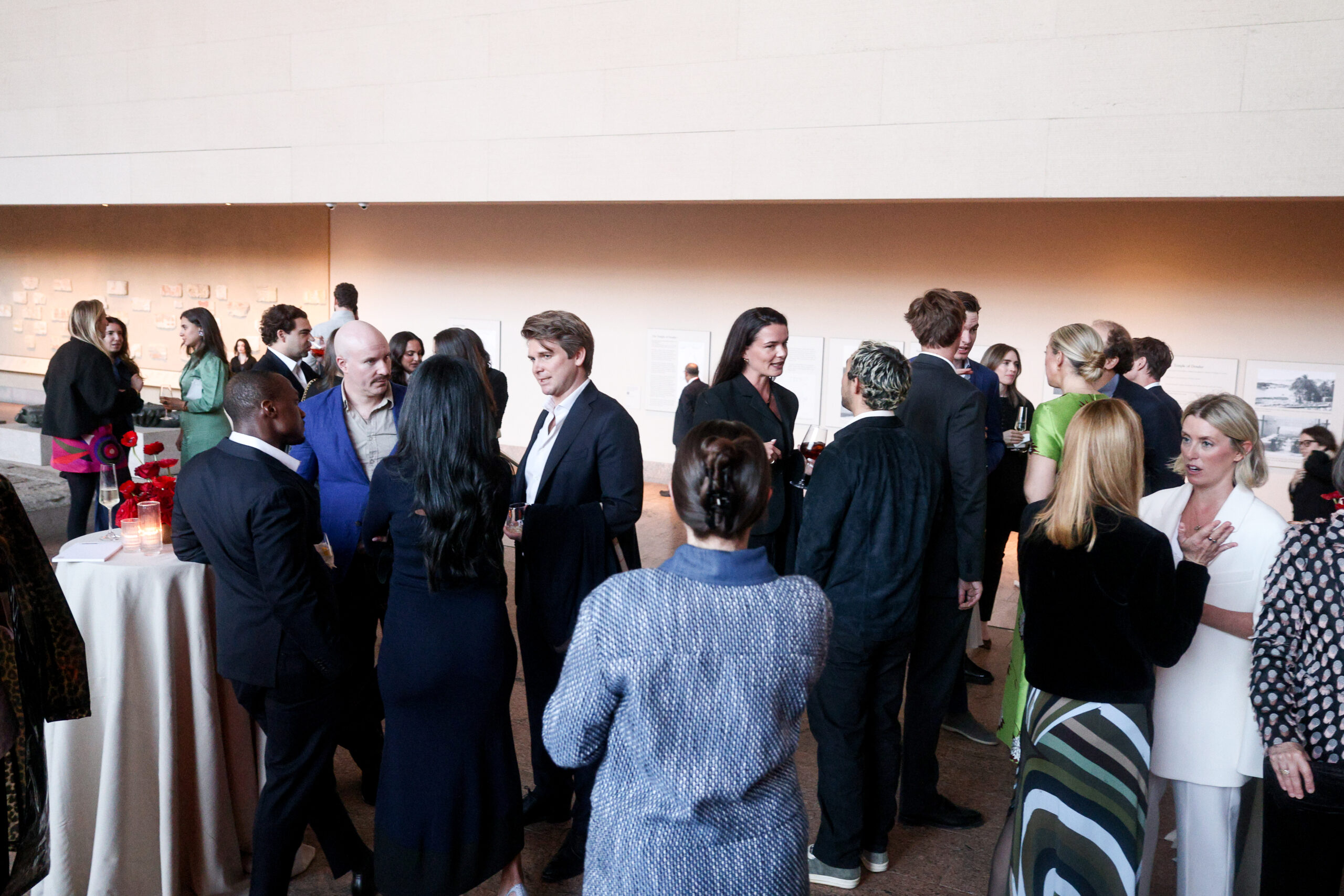 Guests mingle at the Met’s Vanguard Council Dinner 2026