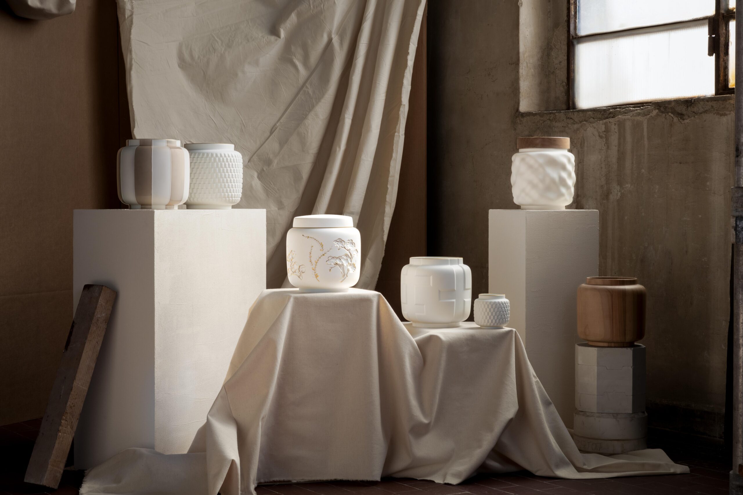 The Officina Ultra collection by Ginori 1735 gleams in the sunlight in the studio