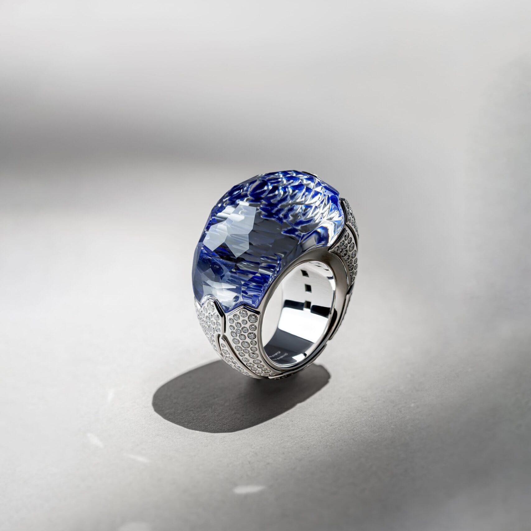Vhernier by Pae White Filastra ring.