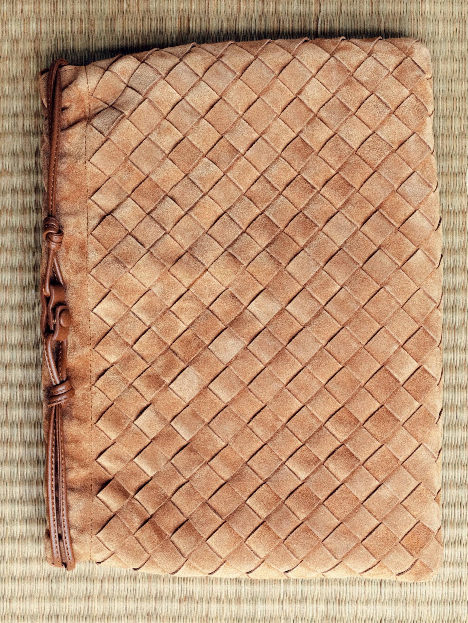 bottega-veneta-dust-bag