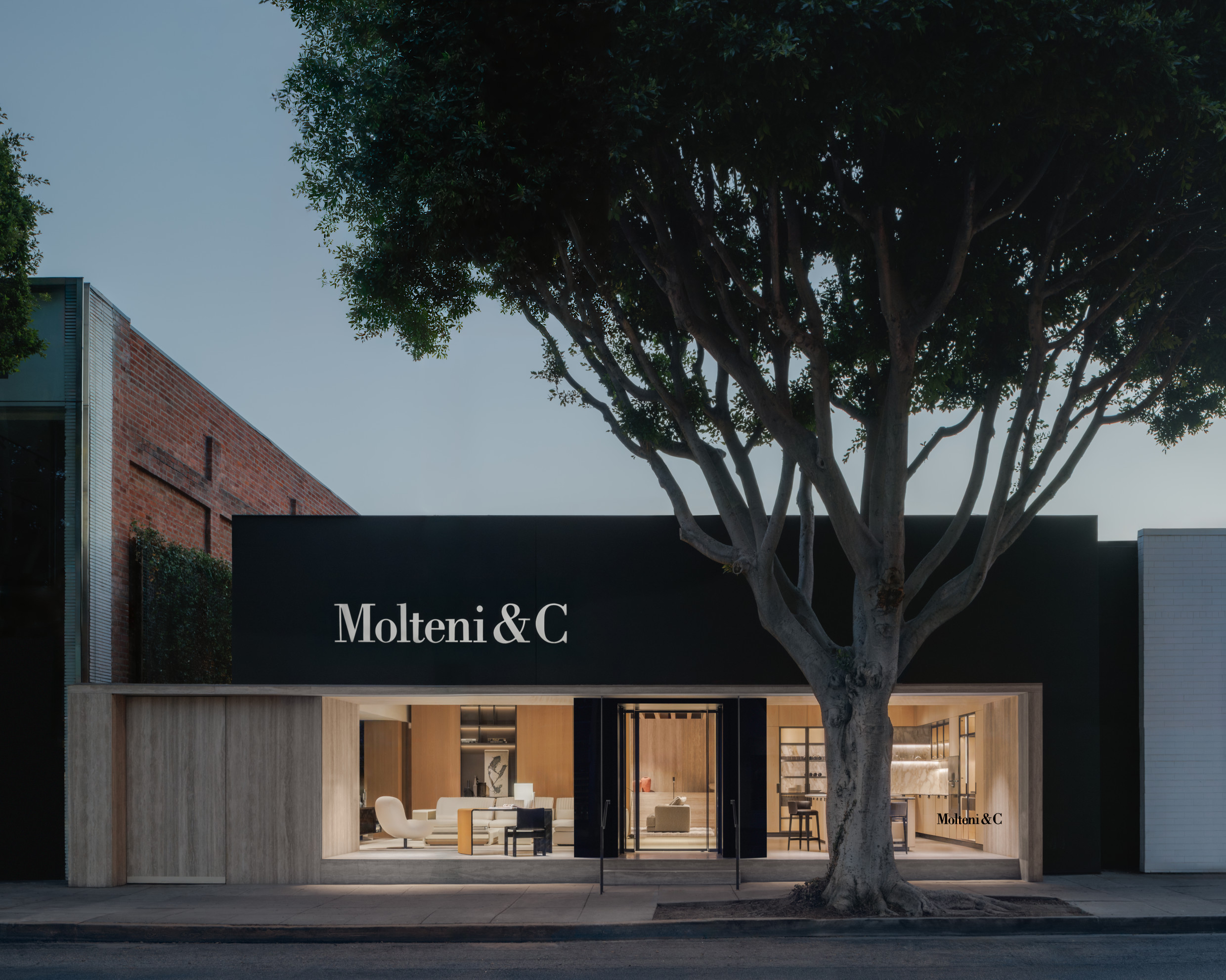 At Molteni&C’s Newly Reopened LA Flagship, Vincent Van Duysen Puts the Brand’s Evolution on Display
